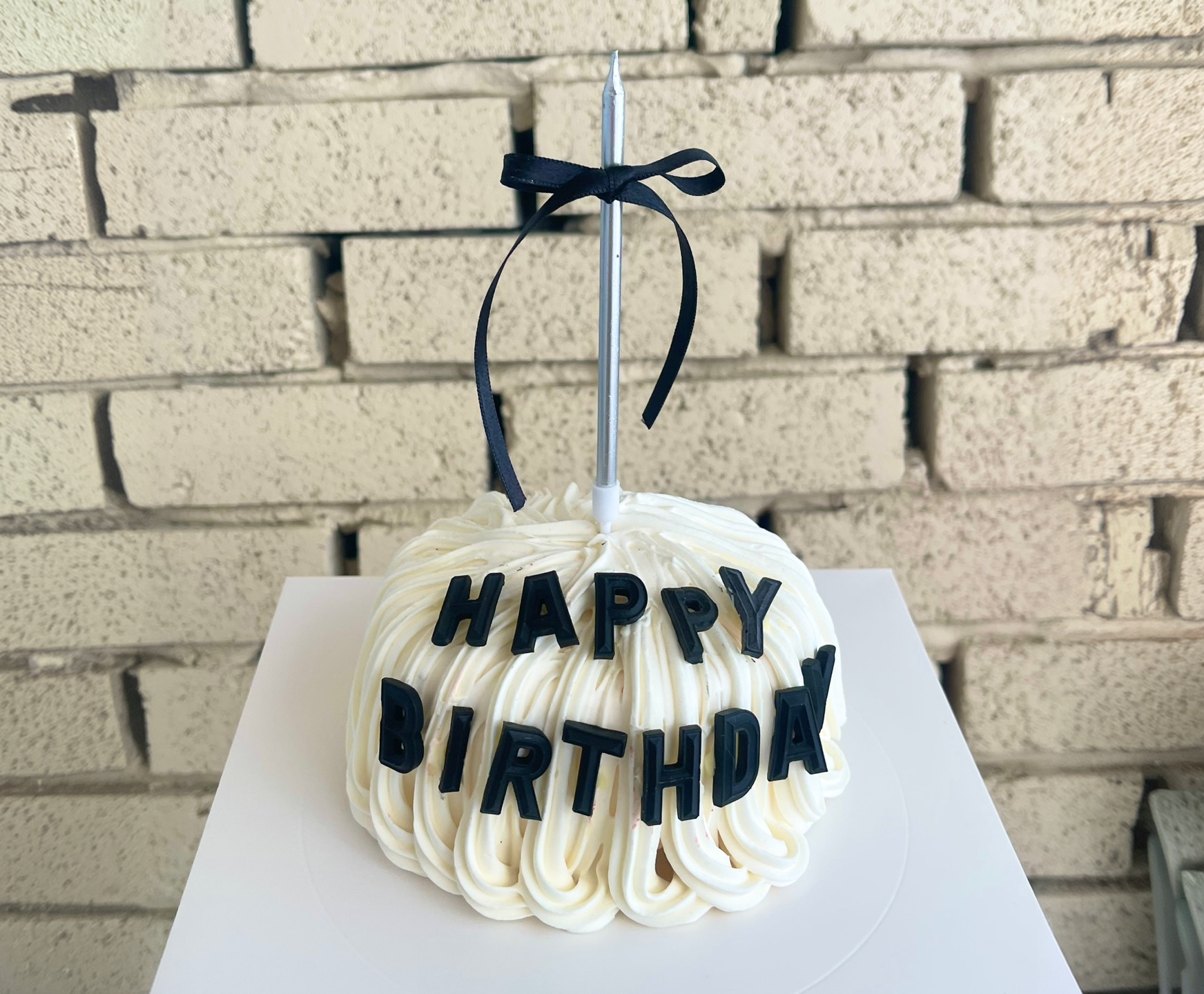 A celebratory TurtleHip cake