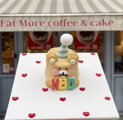 Bite-Size Cakes
